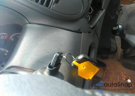 2002 Ford F-150 Lariat/Xl/Xlt z USA, uszkodzony, nr VIN 1FTRX18W72NB97997